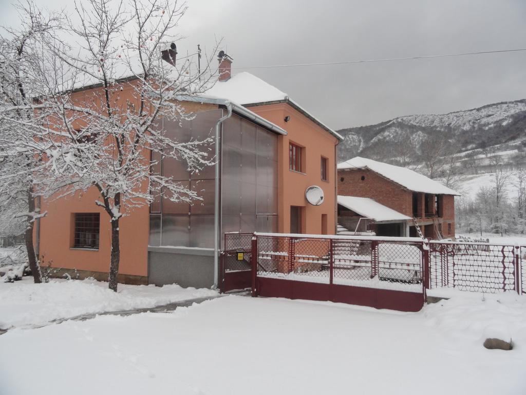 Stara Planina Vila Vesela Kuca Jalovik Izvor Екстер'єр фото